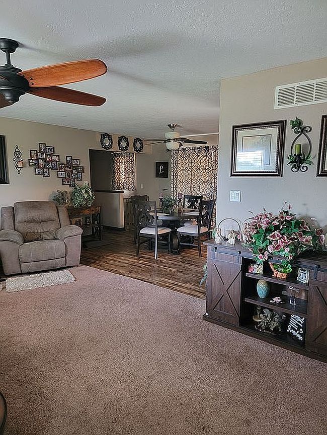 Photo of 15799 Bear Creek Rd, Earlham, IA