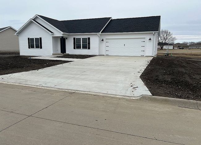 Image of 1001 Lewis Dr