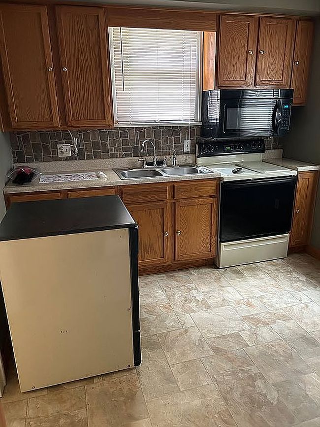 Photo of 1280 Hindmarch St, Crescent, PA