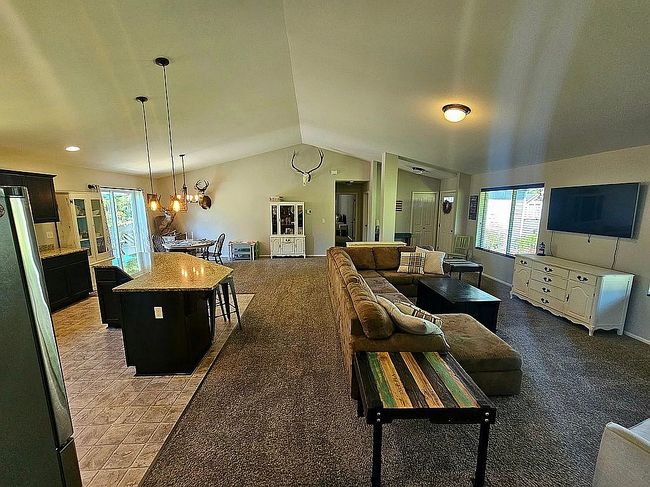 Photo of 42221 Hillcrest Loop, Astoria, OR