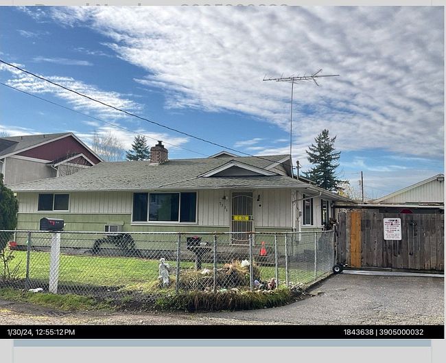 Image of 7506 Dean St W