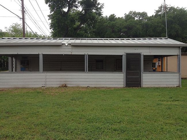 Image of 3801 Clovis Trl