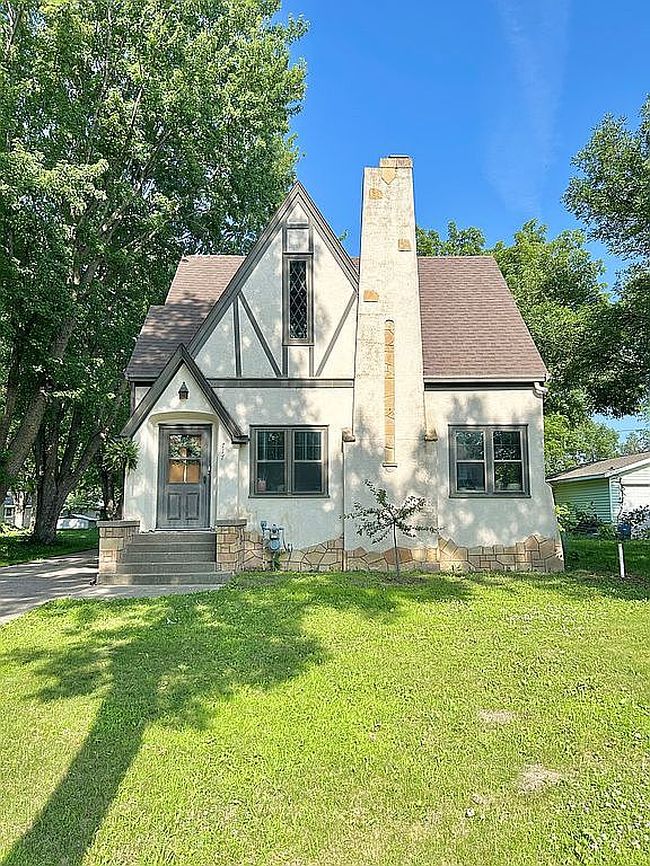 Photo of 717 Bradley Ave, Gibbon, MN