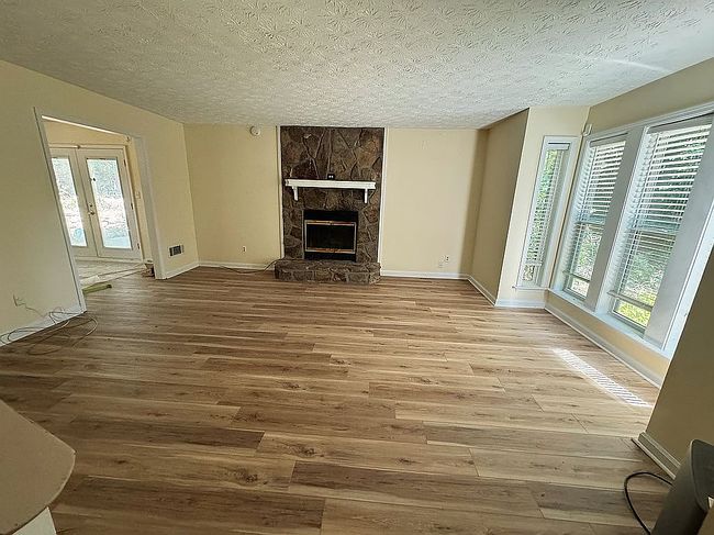 Photo of 220 Oak St, Fayetteville, GA