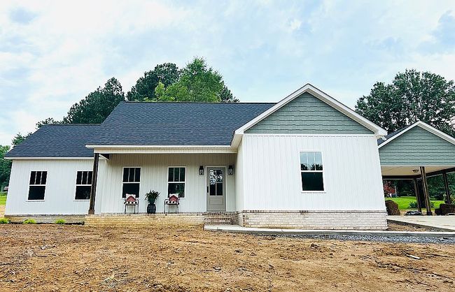 Photo of 157 Courtney Dr, Eva, AL