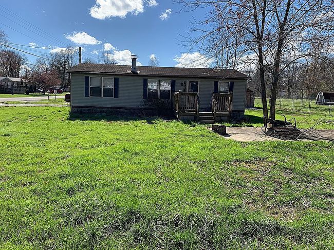 Image of 1451 W Blue Lick Rd