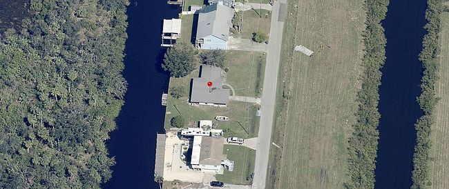 Image of 9913 Bay Dr