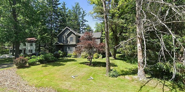 Image of 202 Roat St