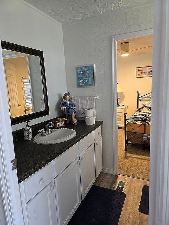 Photo of 208 Pineapple St, Bradenton, FL