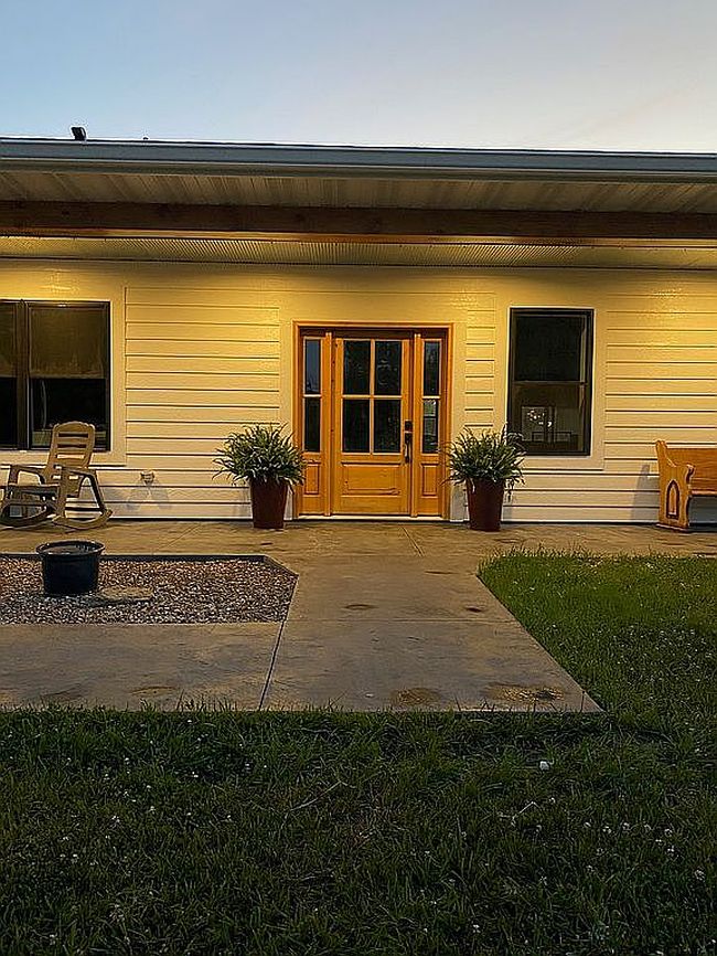 Photo of 1530 County Road 2375, Moberly, MO