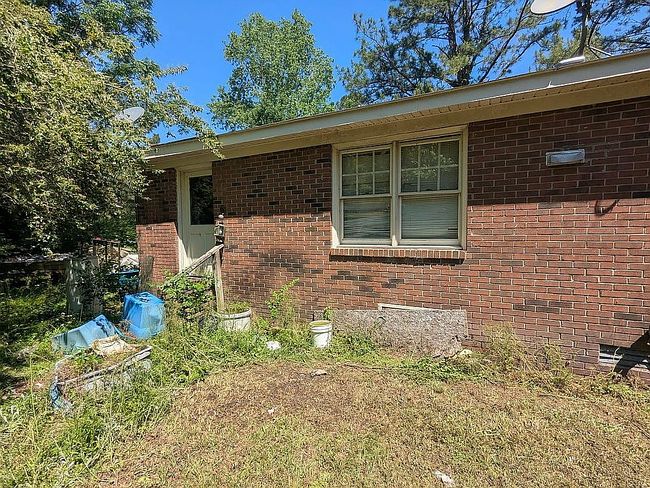 Photo of 1973 King Dr, Greenville, NC