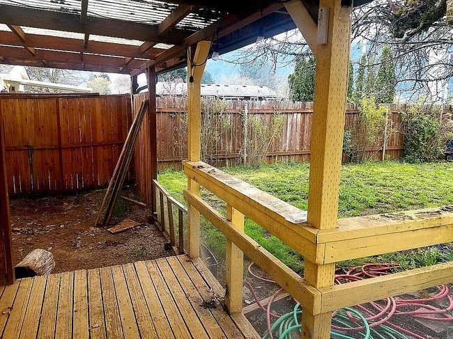 Photo of 47658 W 1st St, Oakridge, OR