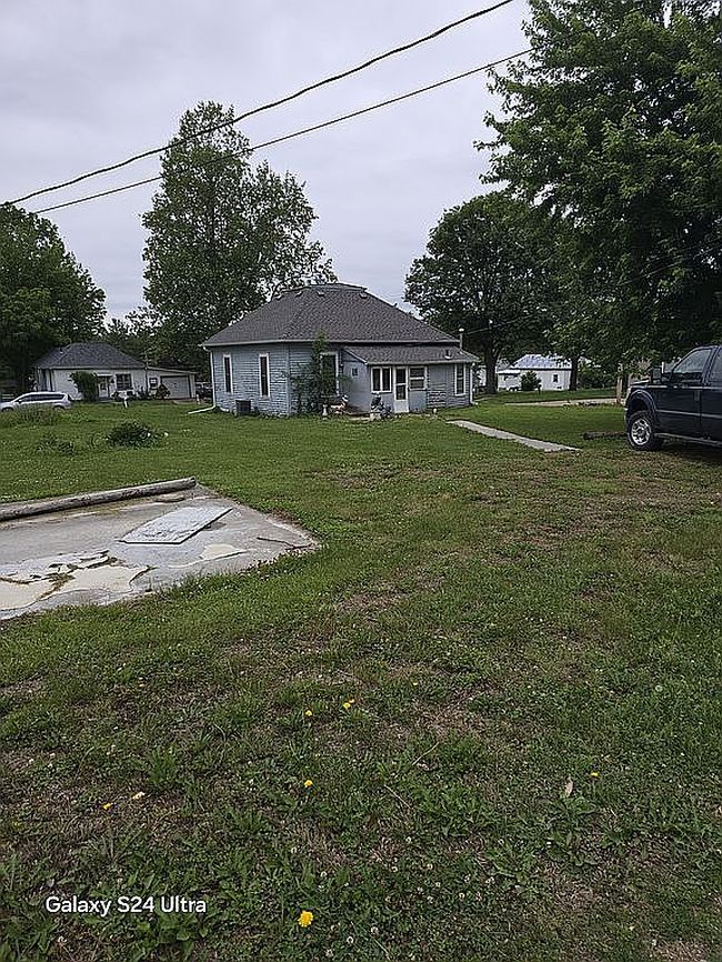 Image of 1024 Mclean St