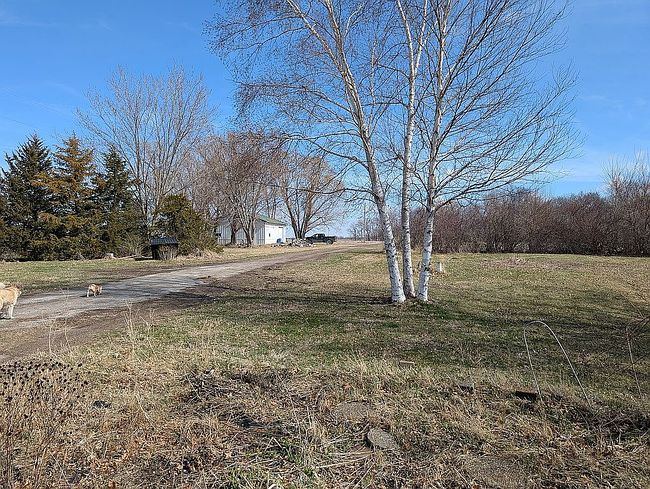 Photo of 5327 Vincent Ave Ne, West Branch, IA