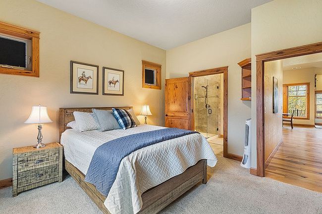 Image of 506 Guthrie Pl Unit 1004