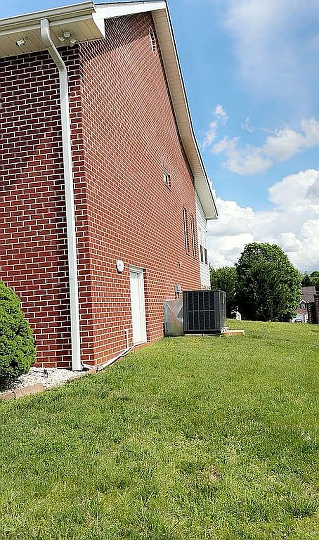 Image of 504 Lynnwood Dr