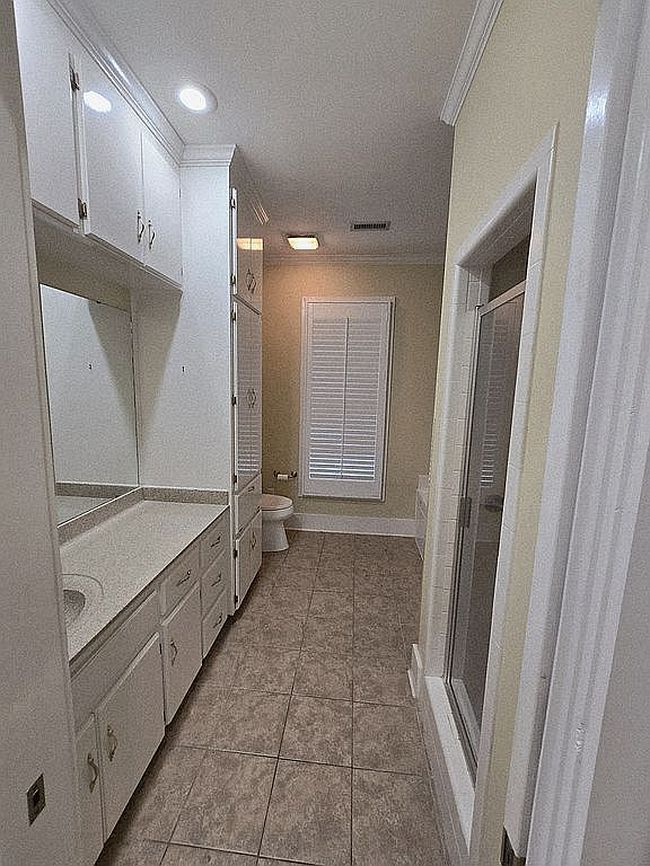 Image of 22 Ballestone Ct