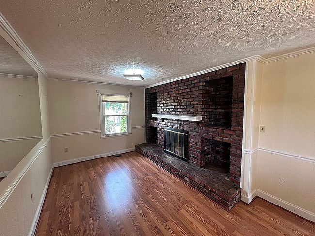Image of 144 Francisco Ln