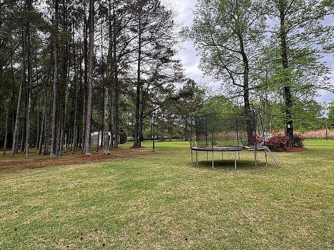 Image of 2562 Beard Rd