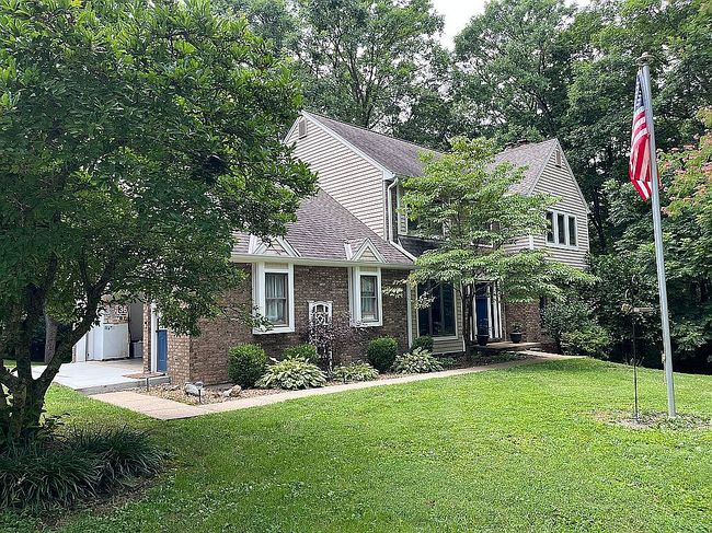 Photo of 3821 Idlebrook Ln, Burlington, KY