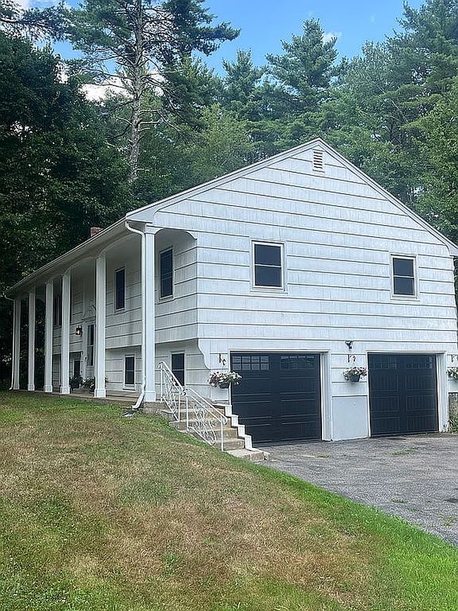 Photo of 24 Hampton Falls Rd, Exeter, NH