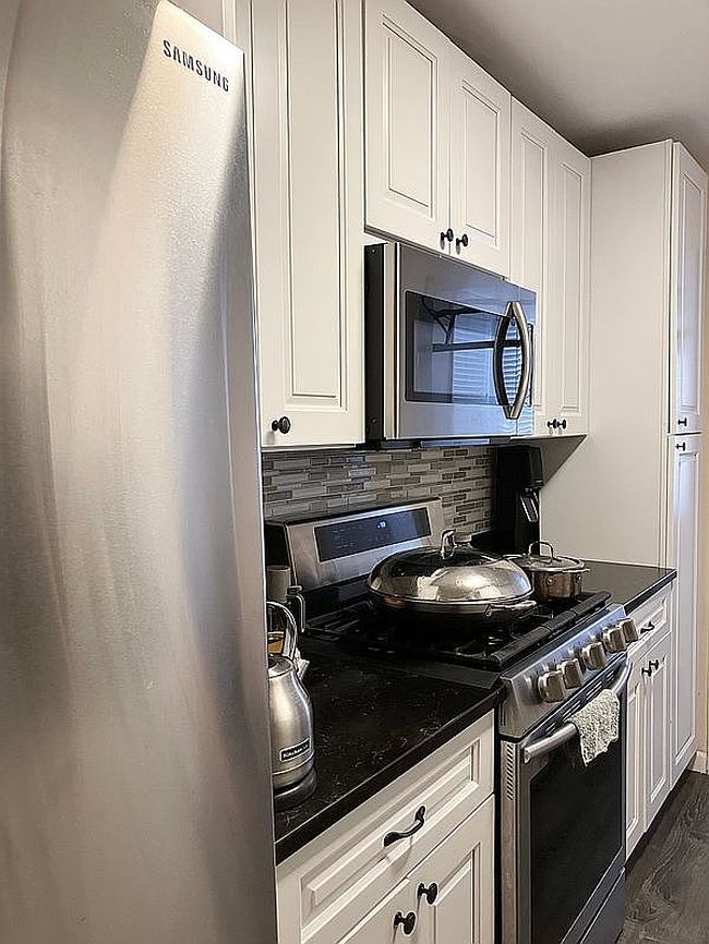 Photo of 209-15 18th Ave Apt 3E, Bayside, NY
