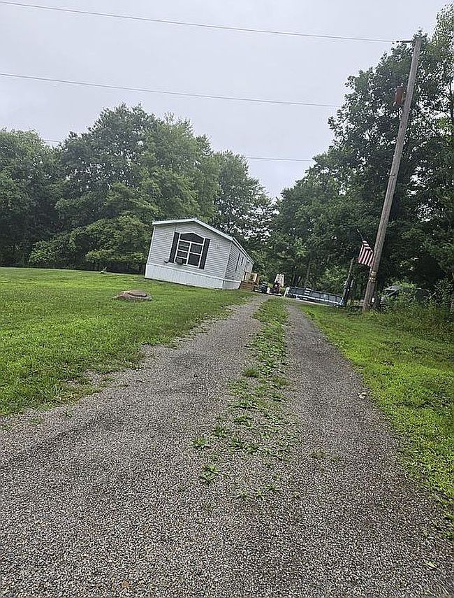 Photo of 275 Stonetown Rd, Rossiter, PA