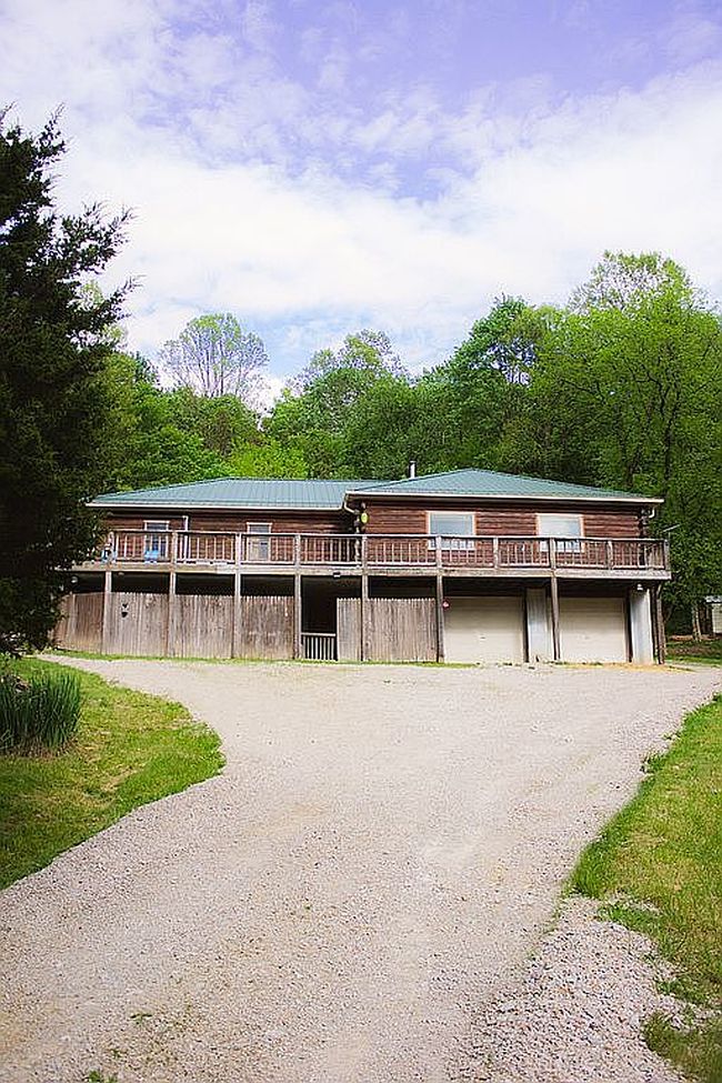 Preview of property located at 566 Pettit Rd