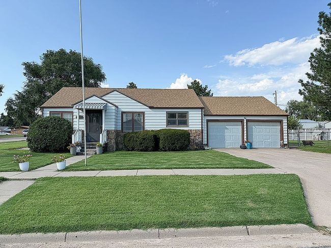 Photo of 310 W Lea