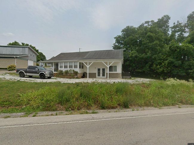 Photo of 704 Hoosier Ave, Oolitic, IN