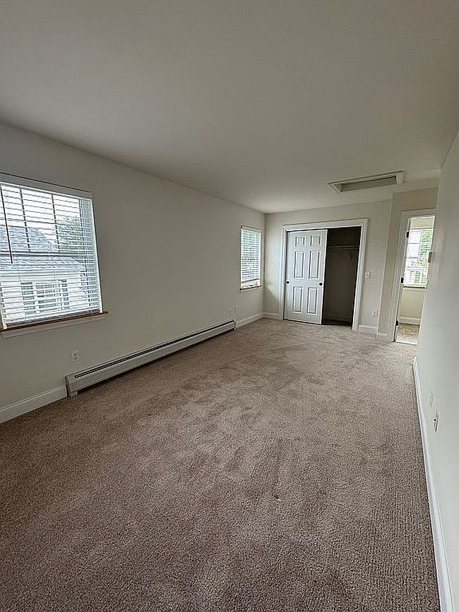 Photo of 4 Bow Center Rd Apt E4, Bow, NH