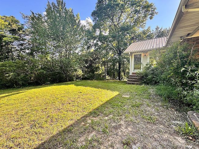 Additional photo 2 of property located at 208 E 10th St