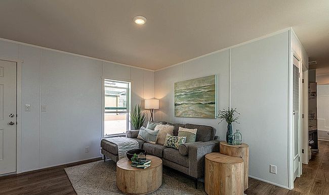 Additional photo 3 of property located at 1060 S Main St Trailer 18