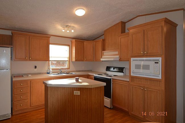Image of 944 Jenny Ct