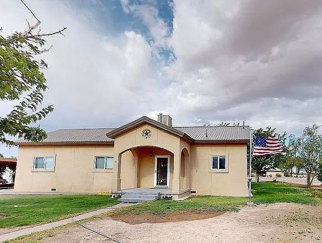 Image of 77 2nd St