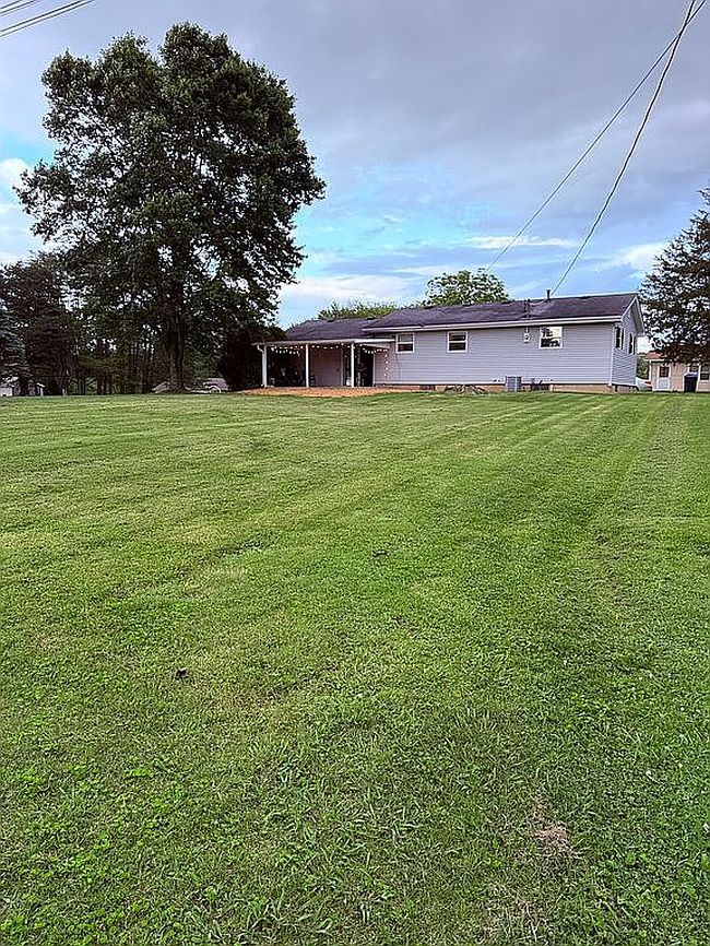 Photo of 113 Candlelight Dr, Wellston, OH