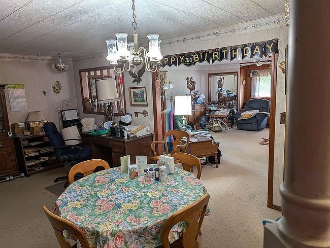 Image of 3905 Fairview Dr