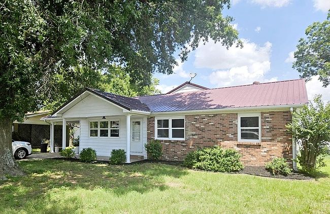 Photo of 941 Cambridge Dr, Sikeston, MO