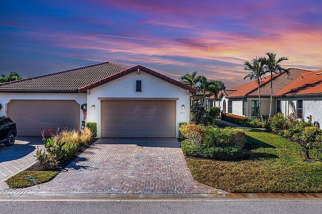 Photo of 1511 Oceania Dr S, Naples, FL