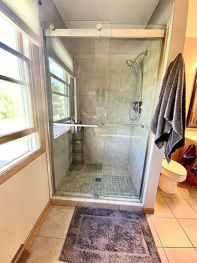 Photo of 1120 Pickwick Dr, Rochelle, IL