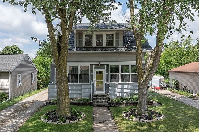 Photo of 310 35th St Ne, Cedar Rapids, IA