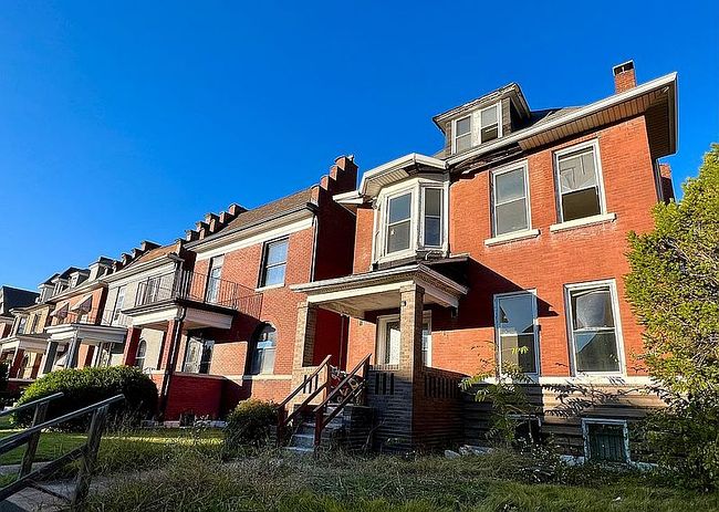 Additional photo 1 of property located at 3911 Sullivan Ave