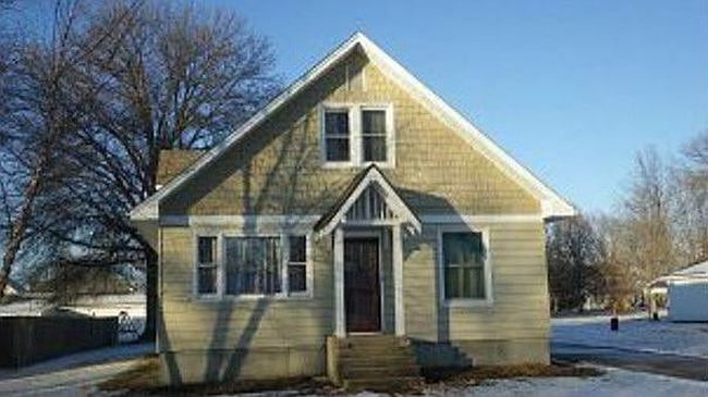 Image of 204 E Seymour St