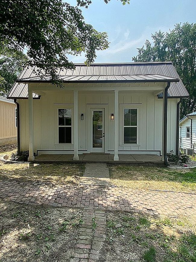 Photo of 411 Cosby St, Washington, IN