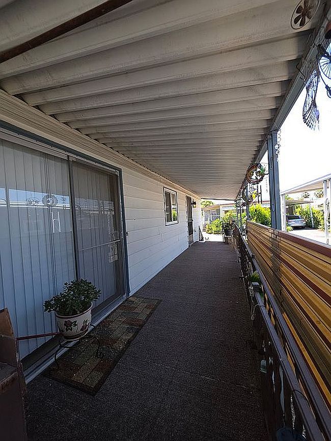 Photo of 7555 Huckleberry Ln, Sacramento, CA