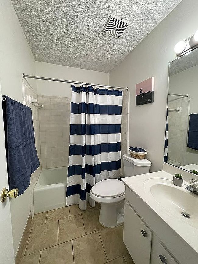 Image of 850 Mallery St Apt S1