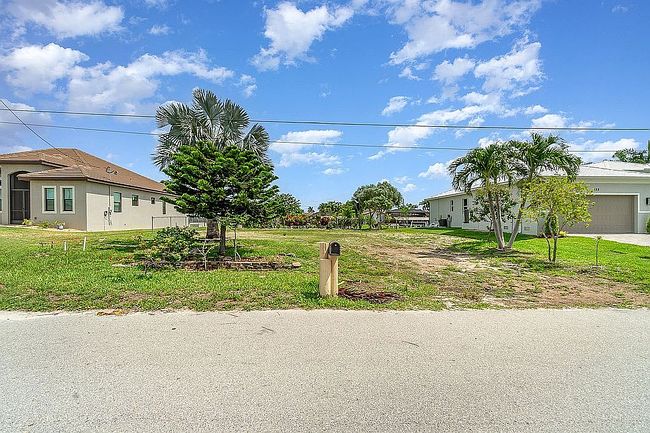 Photo of 127 Sw 52nd Ter, Cape Coral, FL