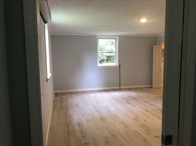 Photo of 161 Woodlawn Rd, Pulaski, TN