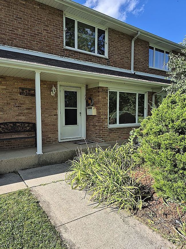 Photo of 73 Dogwood St