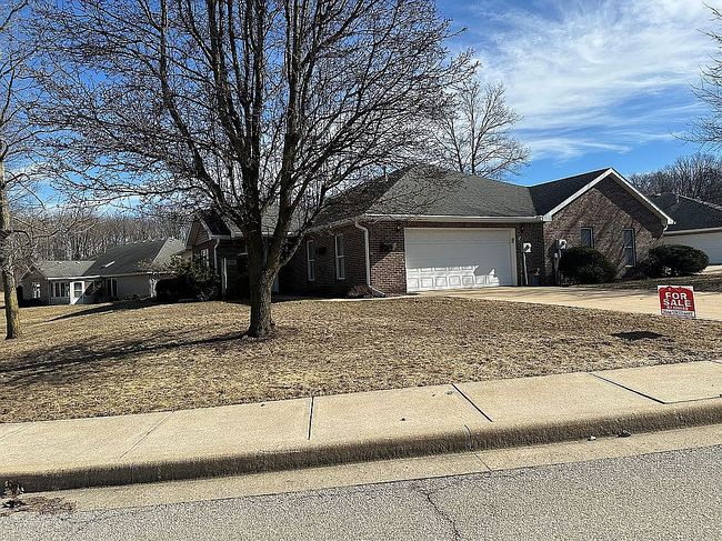 Image of 750 Walnut Rdg W #750